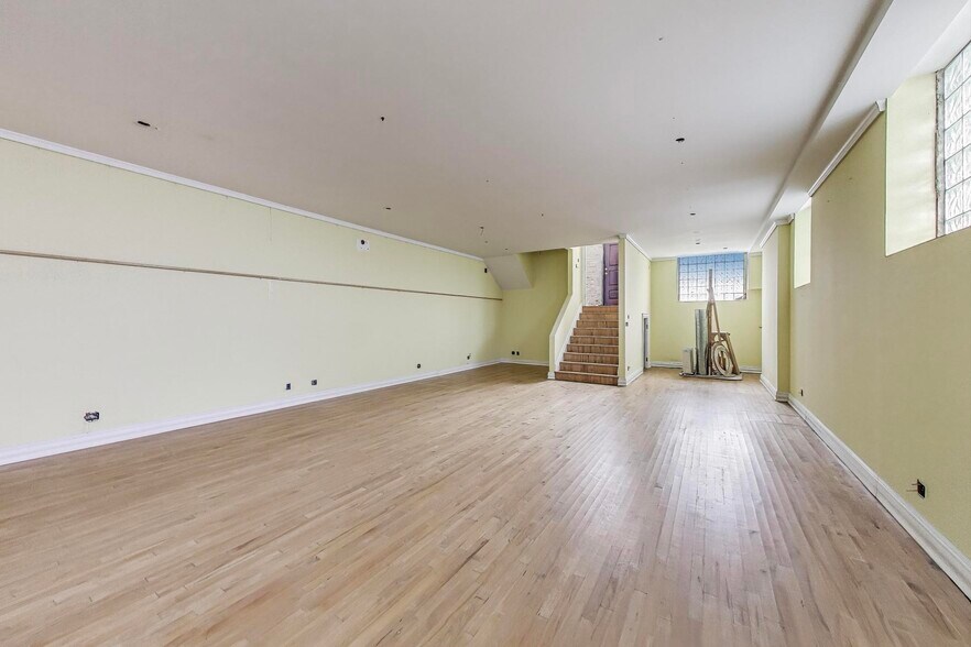 More Photos Of 1312 W North Ave, Chicago Loft Creative Space For Sale