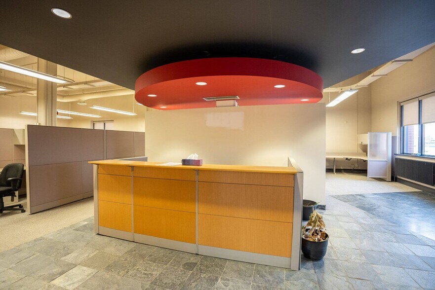 More Photos Of 93 Cedar St, Sudbury Office For Sale