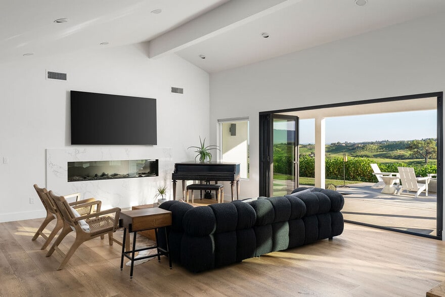 More Photos Of 35 Wellsona Rd, Paso Robles Specialty For Sale