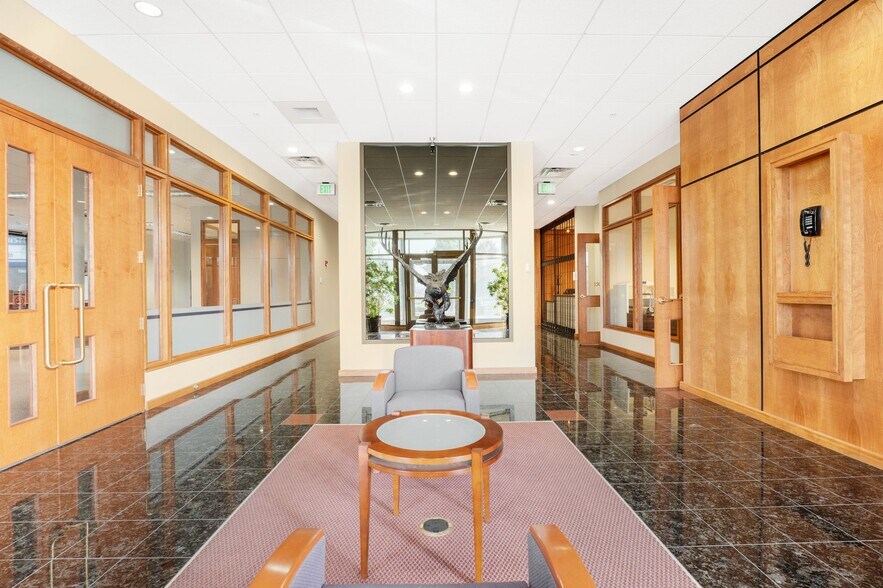 More Photos Of 1060 Jadwin Ave, Richland Office For Lease