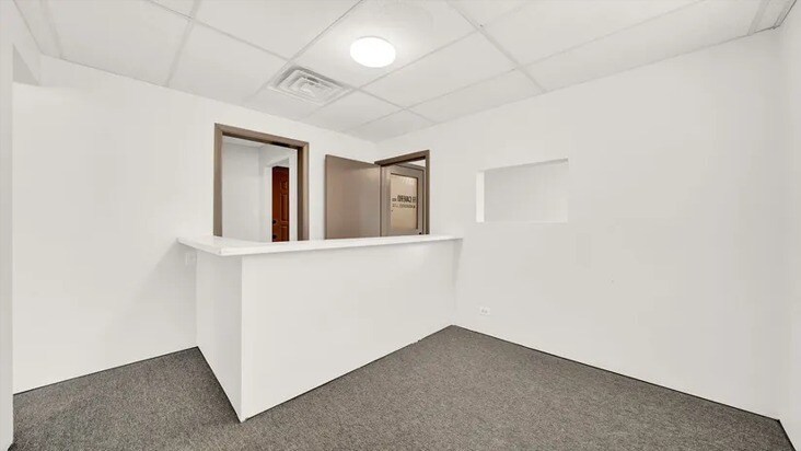 More Photos Of 3534-3536 W 26th St, Chicago Storefront Retail Office For Lease