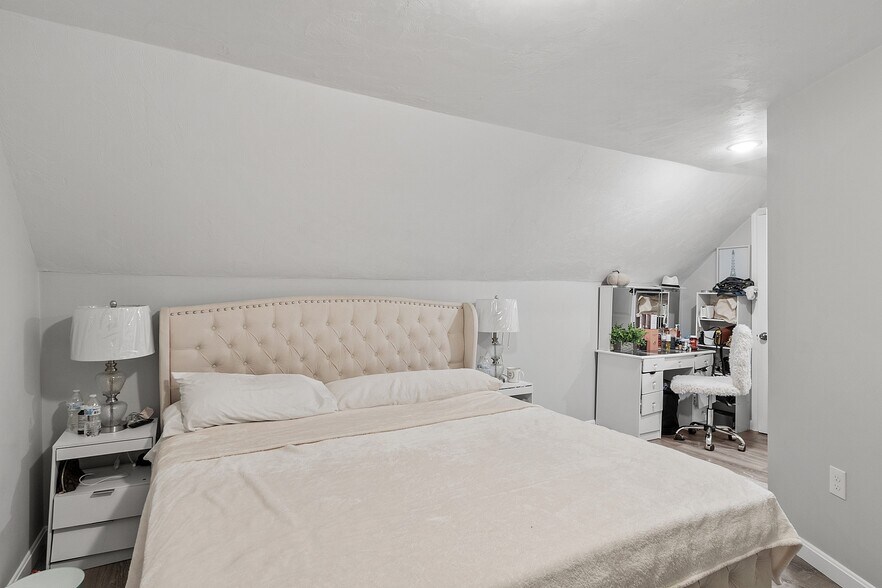 More Photos Of 36-38 Houghton St, Worcester Apartments For Sale