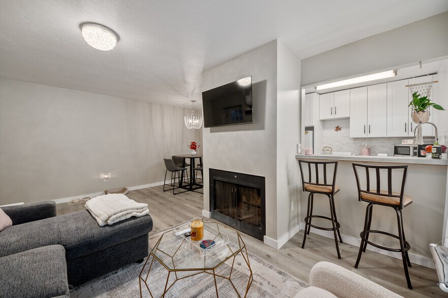 More Photos Of 2404 4th St, Cuyahoga Falls Office For Sale