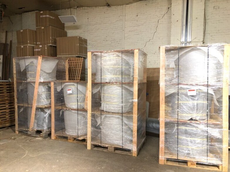 More Photos Of 286-294 Hamilton Ave, Brooklyn Warehouse For Lease