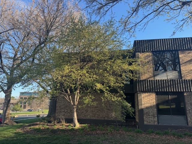 More Photos Of 6330 Lamar Ave, Overland Park Unknown For Lease