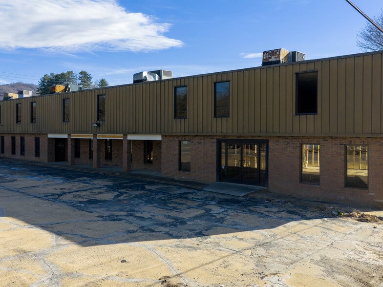 More Photos Of 3264 Broad St, Clyde Office For Sale