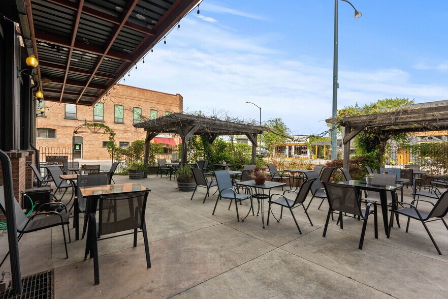 More Photos Of 102 S 1st Ave, Sandpoint Storefront Retail Office For Sale