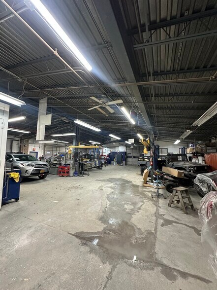 More Photos Of 111 Jewett Ave, Staten Island Industrial For Lease