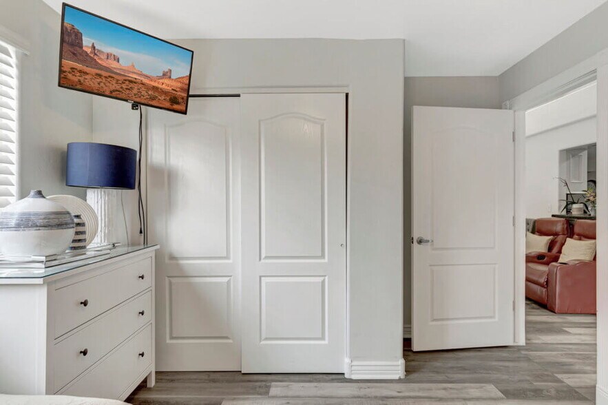 More Photos Of 15801 N 19th Pl, Phoenix Assisted Living For Sale