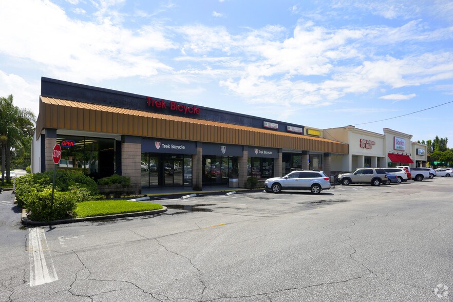 More Photos Of 3131-3185 4th St N, Saint Petersburg Freestanding For Lease