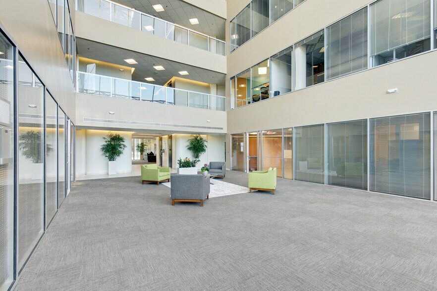 More Photos Of 1400 Broadfield Blvd, Houston Office For Lease