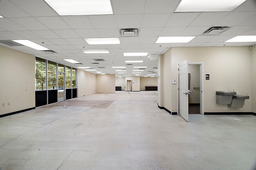 More Photos Of 4120 Corley Island Rd, Leesburg Unknown For Lease