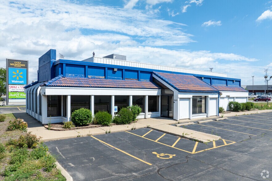 More Photos Of 8470-8598 Golf Rd, Niles Unknown For Lease