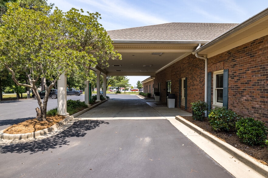 More Photos Of 6000 Joe Frank Harris Pky NW, Adairsville Healthcare For Lease