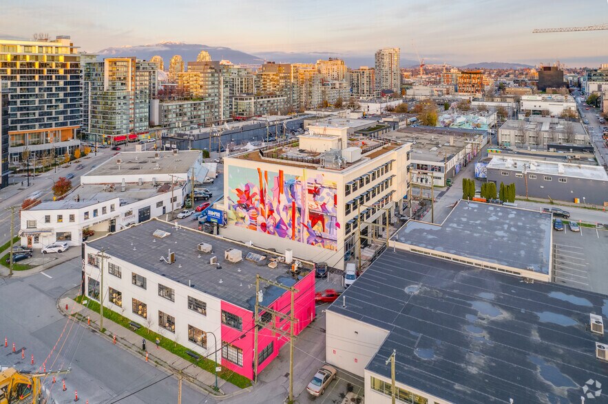 More Photos Of 234 3rd Av W, Vancouver Loft Creative Space For Sale