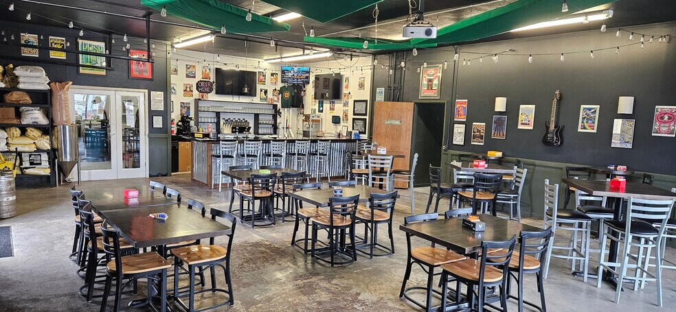 More Photos Of 102 Campbell Ln, Ridgway General Retail For Sale