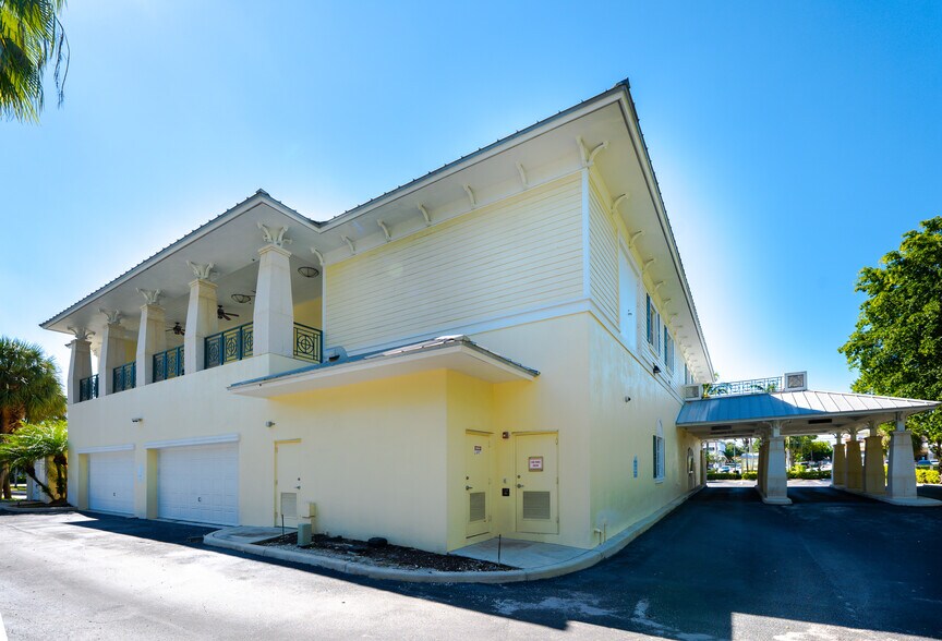 More Photos Of 2420 N Federal Hwy, Boca Raton Bank For Lease