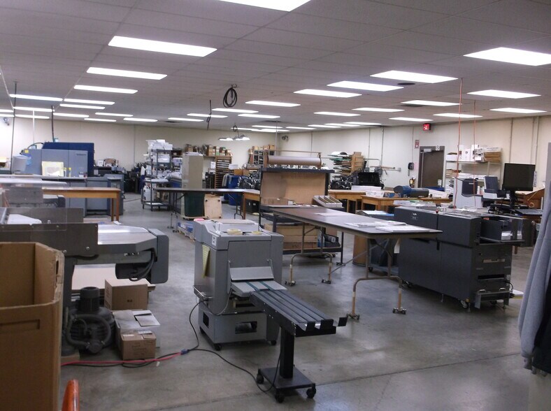 More Photos Of 1465 S Washburn St, Oshkosh Industrial For Sale