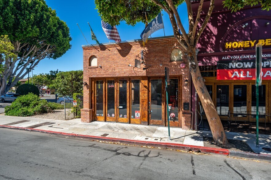 More Photos Of 1131 Broad St, San Luis Obispo Restaurant For Sale