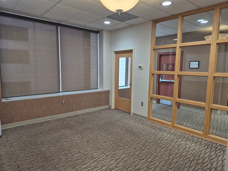 More Photos Of 7 E Baltimore St, Baltimore Office For Lease