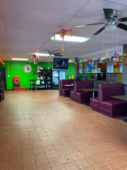 More Photos Of 1817 Padre Blvd, South Padre Island Freestanding For Lease