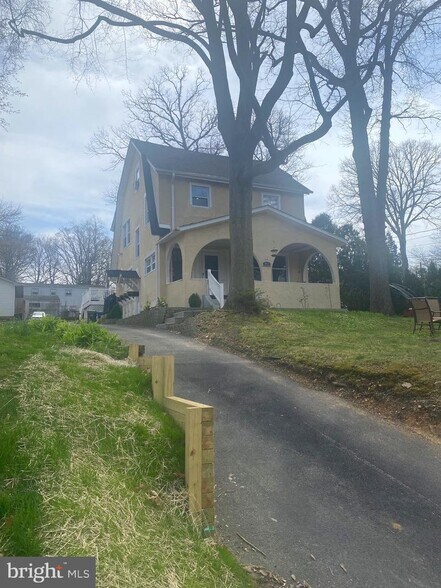 More Photos Of 841 Edge Hill Rd, Glenside Apartments For Sale