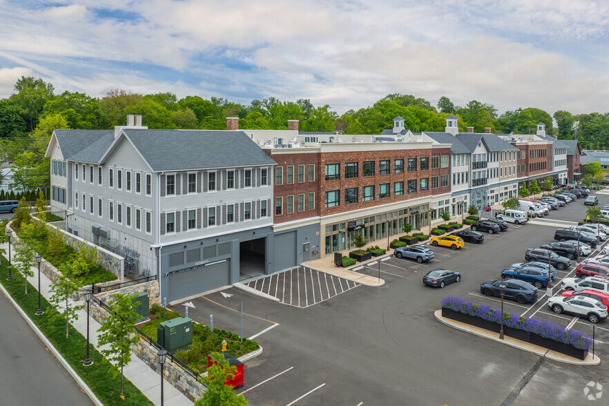 More Photos Of 102 Heights Rd, Darien Apartments For Lease