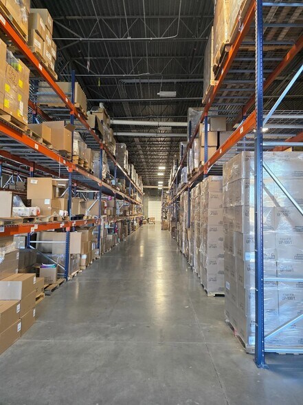 More Photos Of 1031 W Melody Ave, Gilbert Warehouse For Lease