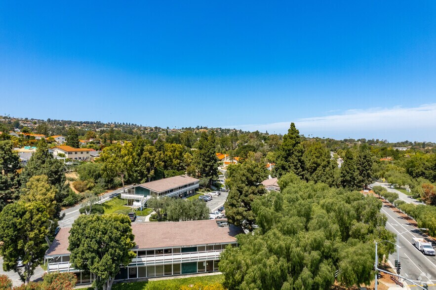 More Photos Of 4000 Palos Verdes Dr N, Rolling Hills Estates Unknown For Lease