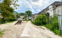 More Photos Of 1230 W Bruce St, Milwaukee Manufacturing For Lease