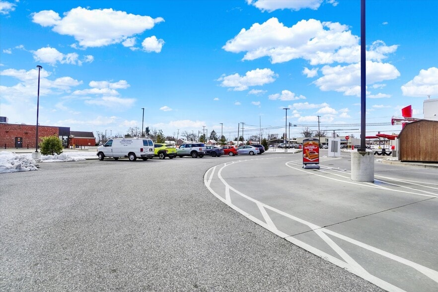 More Photos Of 4315 N George Street Ext, Manchester Self Storage For Lease