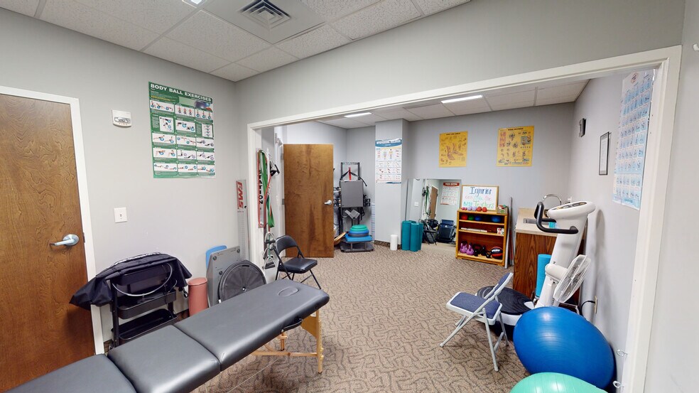 More Photos Of 4805 Park Rd, Charlotte Storefront Retail Office For Lease