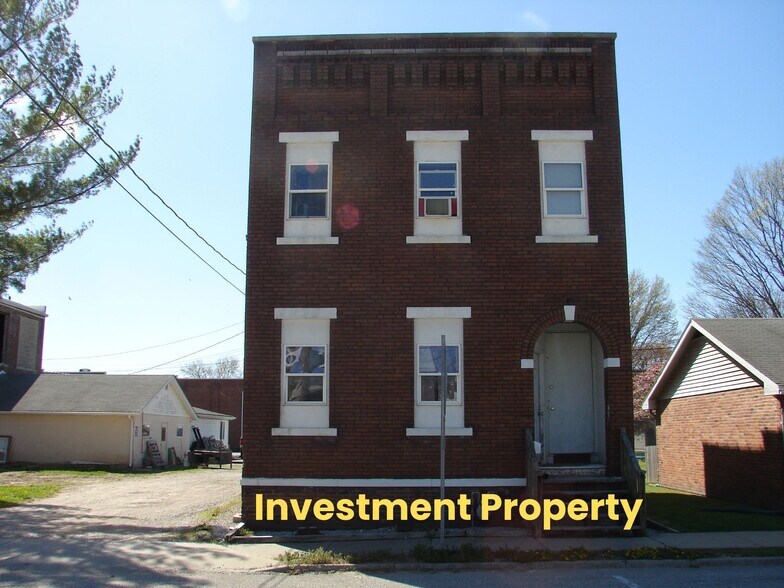 More Photos Of 111 N Poplar St, Mount Olive Apartments For Sale