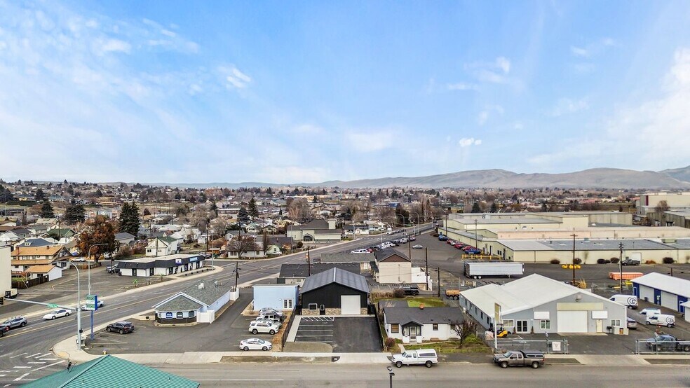 More Photos Of 207 E Naches Ave, Selah Industrial For Sale