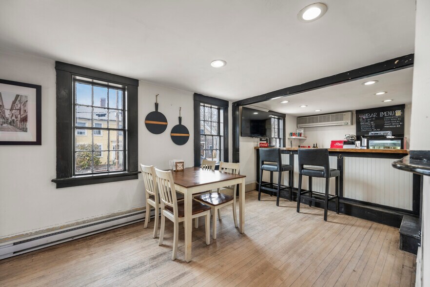 More Photos Of 3-5 Union St, Kennebunkport Storefront Retail Office For Sale