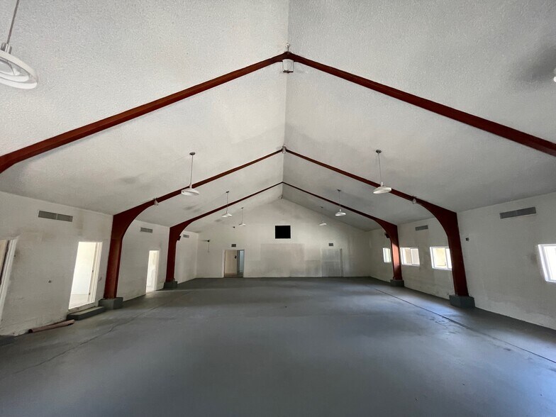 More Photos Of 7216 Valmont St, Tujunga Lodge Meeting Hall For Sale