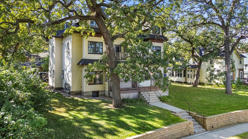 More Photos Of 1910 Feronia Ave, Saint Paul Apartments For Sale