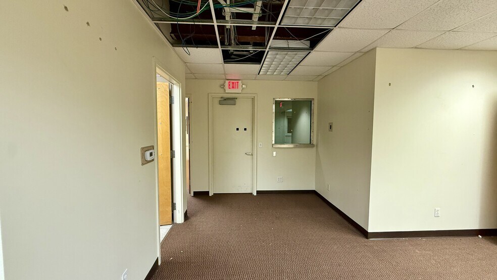 More Photos Of 25 Clark Summit Dr, Bluffton Office Residential For Lease