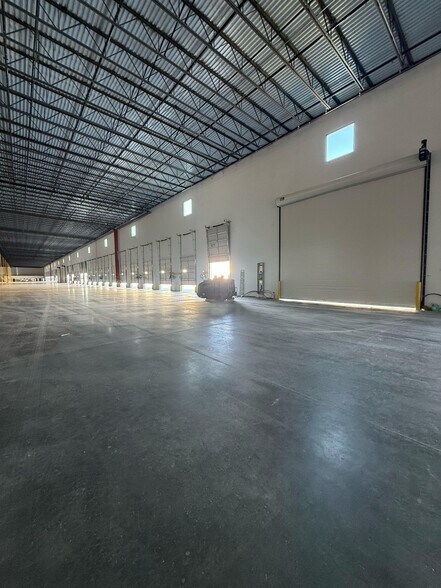 More Photos Of 115 Parkway Dr, Rincon Unknown For Lease