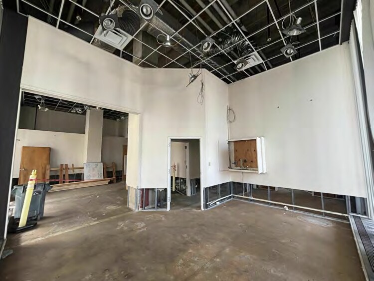 More Photos Of 101 S Main St, High Point Apartments For Lease