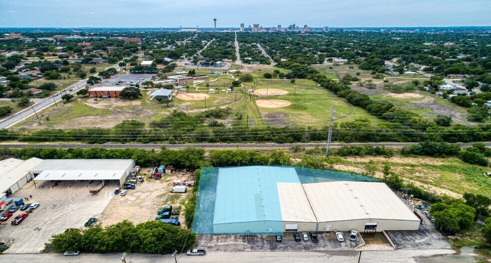 More Photos Of 403 Kraft St, San Antonio Manufacturing For Lease