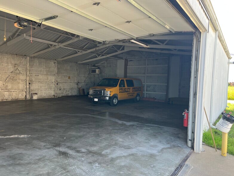 More Photos Of 3240 Nash Rd, Scott City Parking Lot For Lease