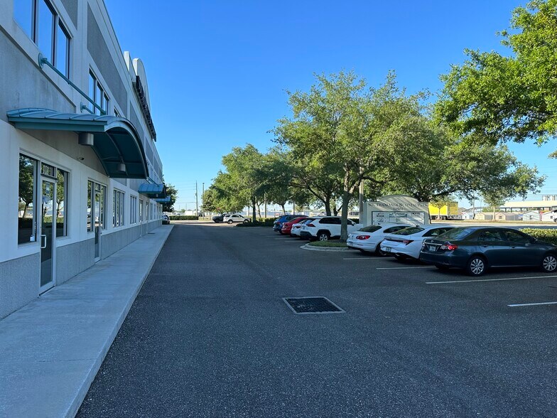 More Photos Of 10501 S Orange Ave, Orlando Light Manufacturing For Sale