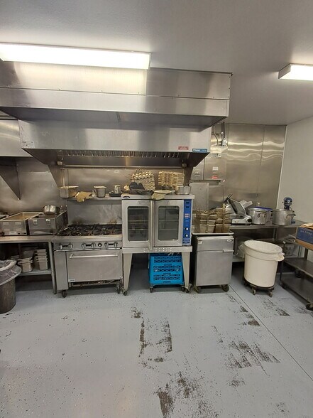 More Photos Of 7709 Main st, Siren Restaurant For Sale