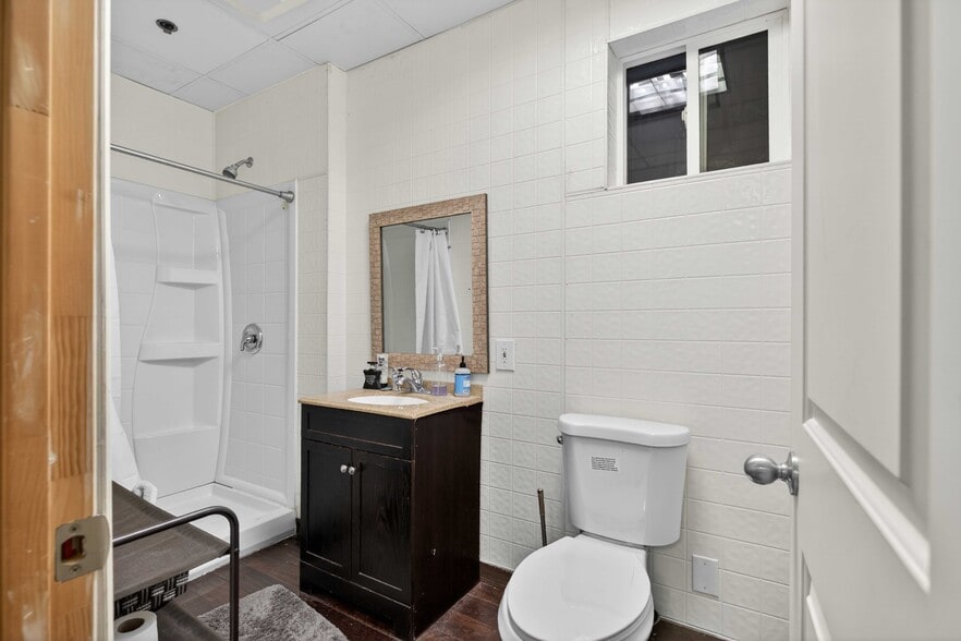 More Photos Of 1767 Standard Ave, Glendale Office For Lease