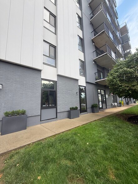 More Photos Of 1001-1003 Easton Rd, Willow Grove Apartments For Lease