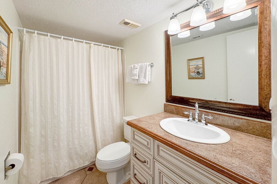 More Photos Of 1007 West Beach Blvd, Gulf Shores Apartments For Sale
