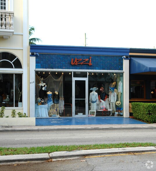 Primary Photo Of 908 E Las Olas Blvd, Fort Lauderdale Storefront For Lease