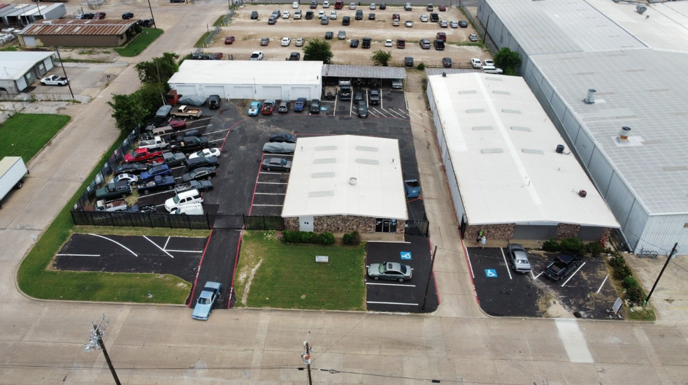 Primary Photo Of 802-810 Mercury Ave, Duncanville Industrial For Sale