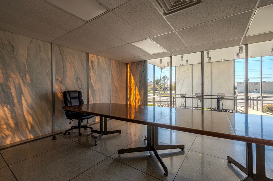 More Photos Of 4211 Video St, Dickinson Office For Sale